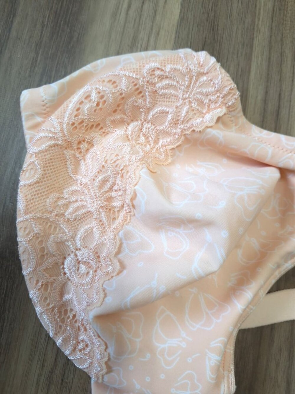 Olga By Warners Gentle Lift style Underwire Bra 42D Peach Lace Full Coverage NWT - Picture 6 of 7